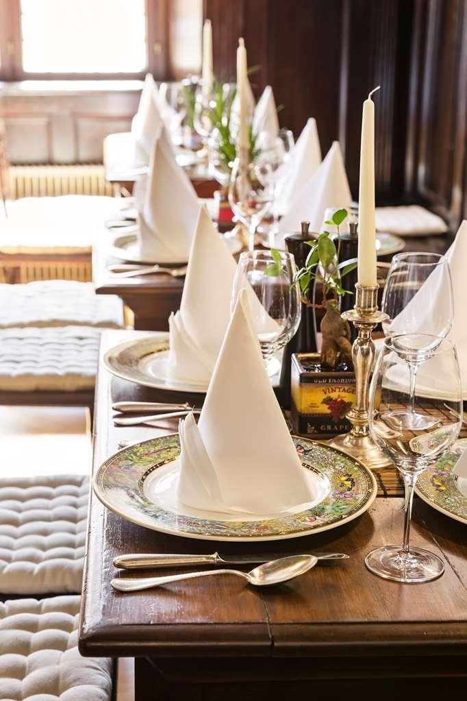 Radisson Blu Hotel Altstadt, سالزبورغ المطعم الصورة