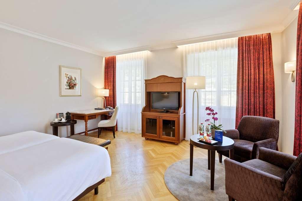 Radisson Blu Hotel Altstadt, سالزبورغ الغرفة الصورة